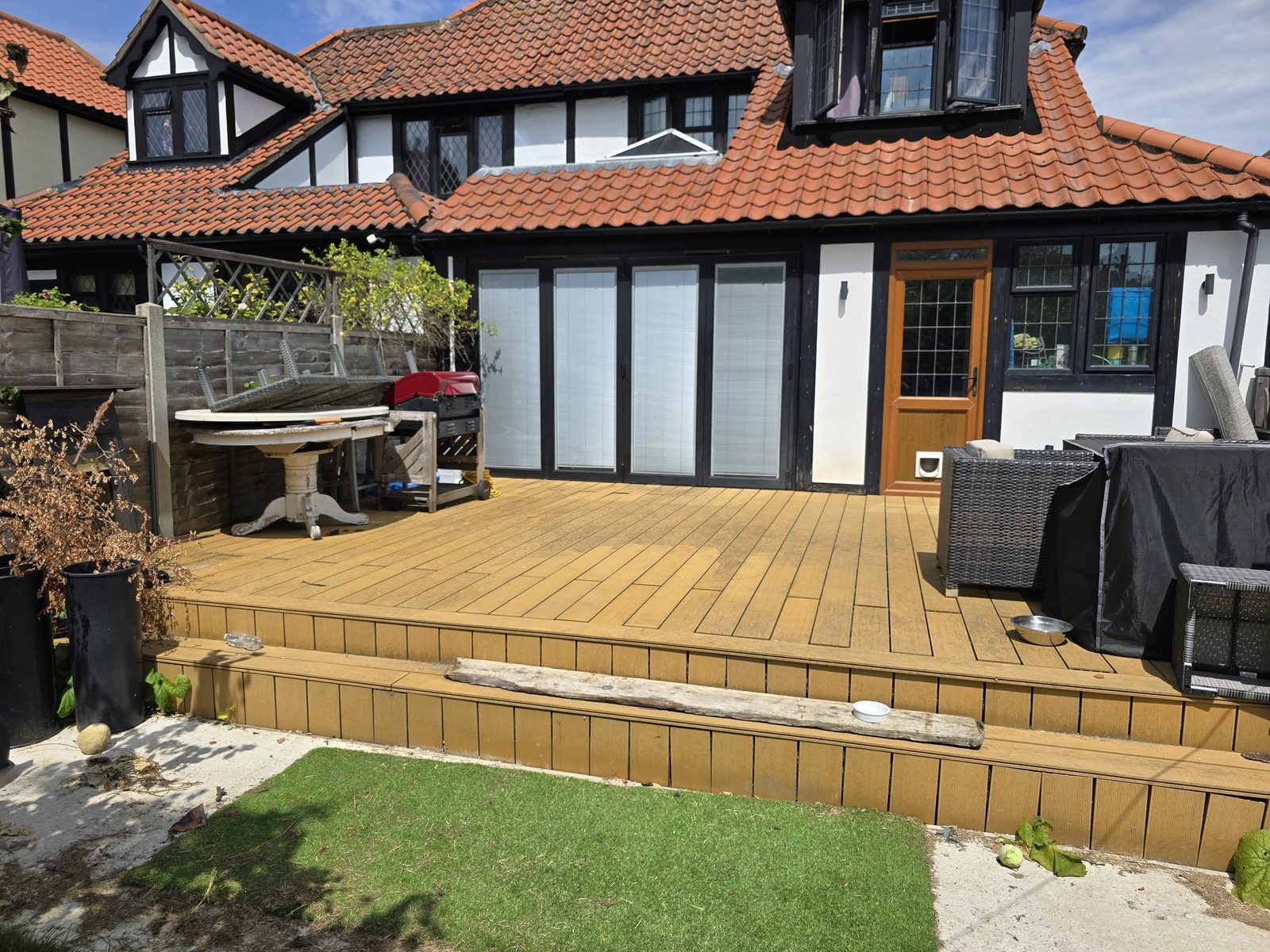 Composite decking before a SafeTouch clean